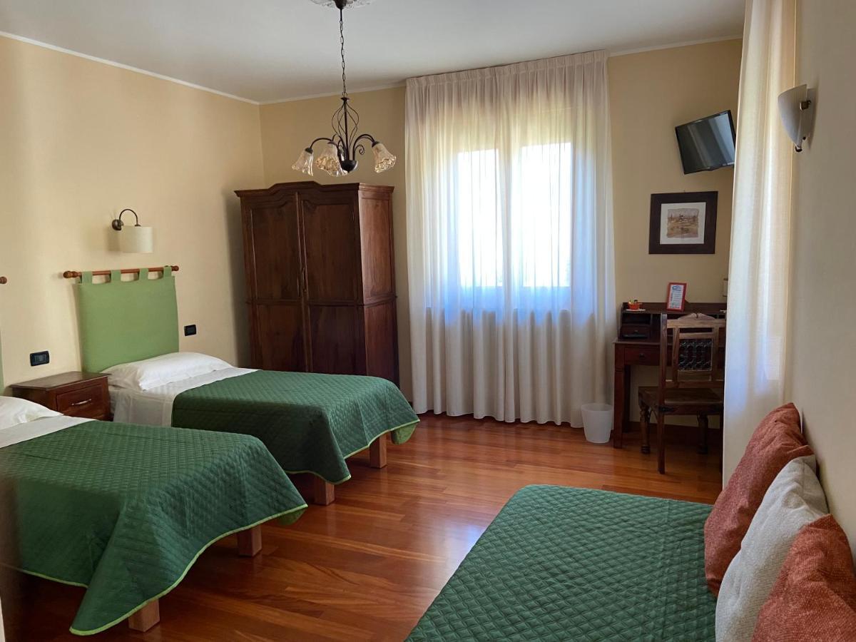 Bed and Breakfast La Via Del Sole Susa Exterior foto